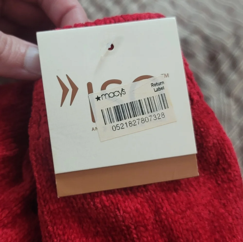 NWT ISO Soft Red Thinsulate Gloves